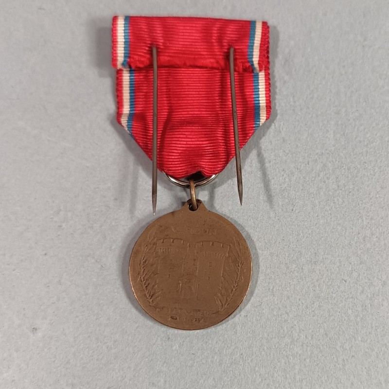 FRANCE MEDAILLE DE LA BATAILLE DE VERDUN ON NE PASSE PAS 21 FEVRIER 1916 PAR VERNIER ATTACHE ANNEAUX